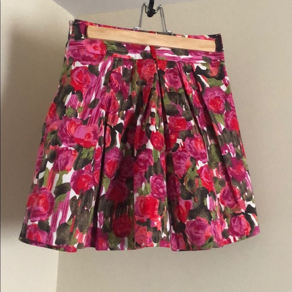 Floral Print Skirt - Picture 2 of 5